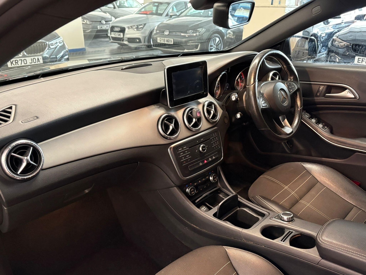 Used Mercedes-Benz CLA 2015 for sale - 76360868: Photo 7