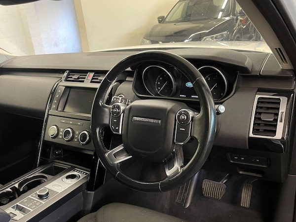 Used Land Rover Discovery 2017 for sale - 76227755: Photo 9