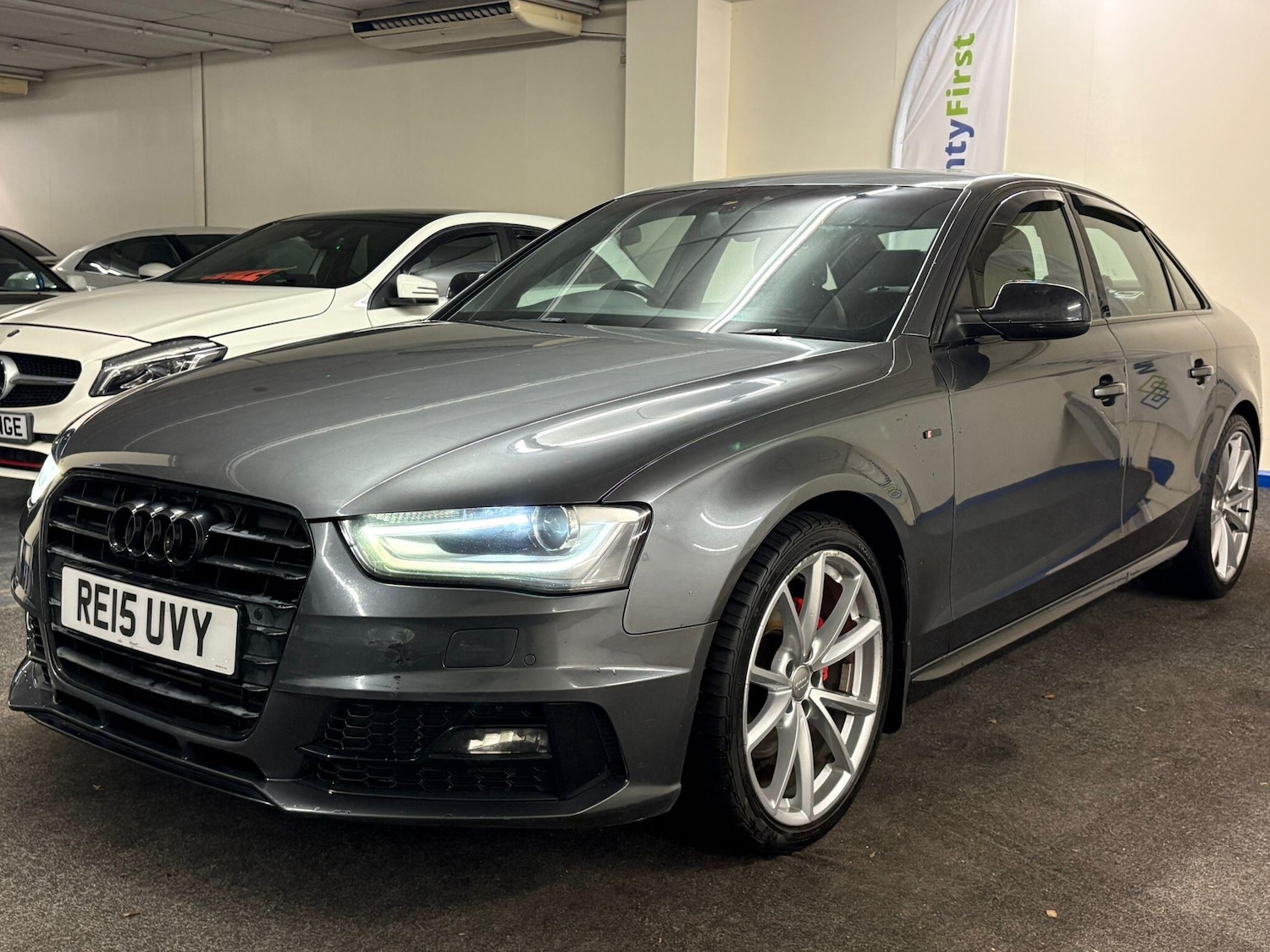 Used Audi A4 2015 for sale - 76964462: Photo 2