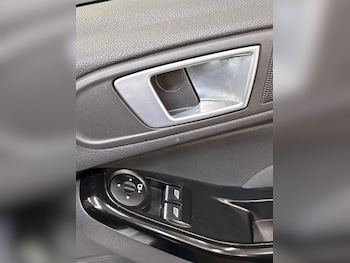 Used Ford Fiesta 2015 for sale - 78528534: Photo