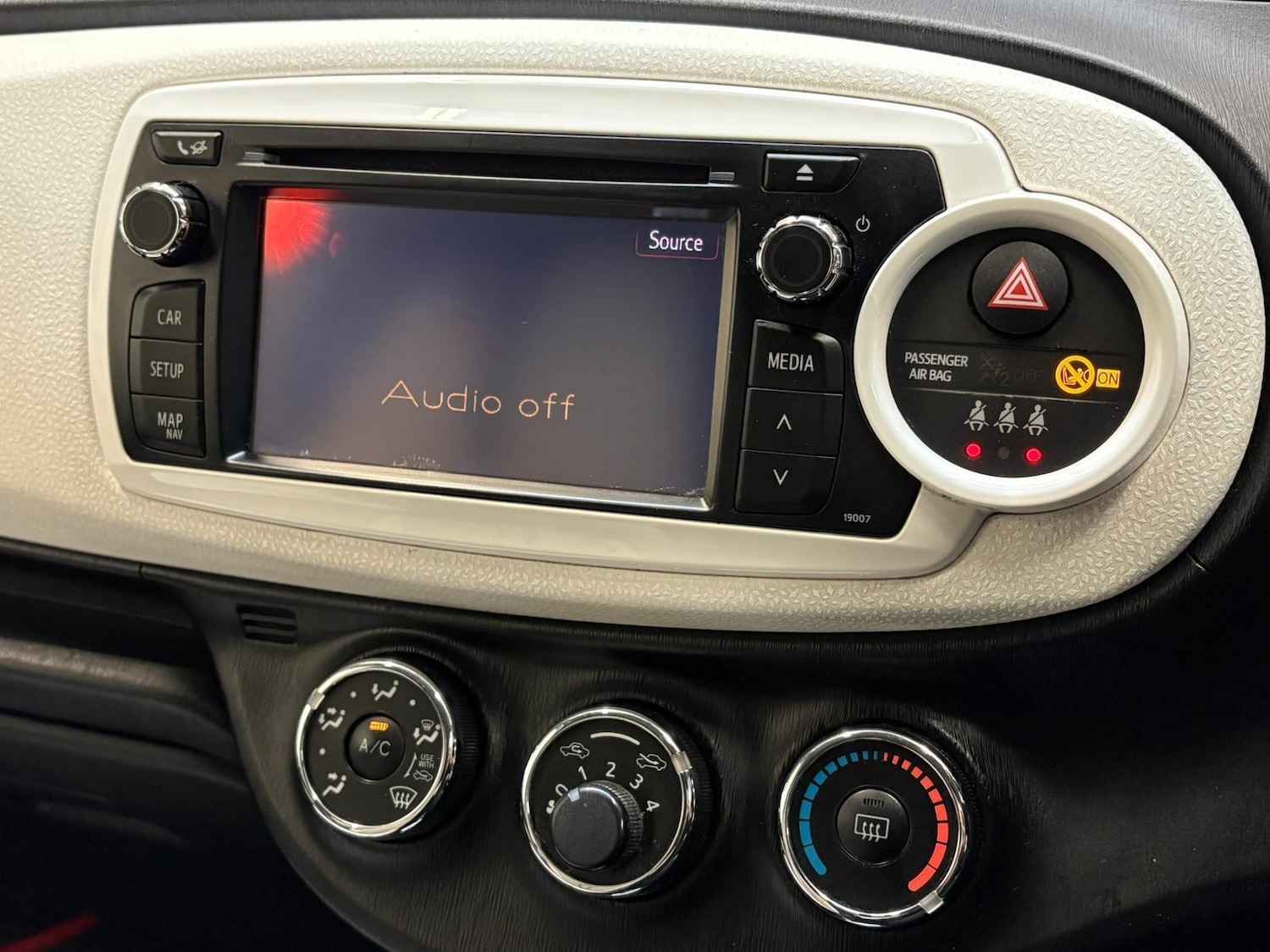 Used Toyota Yaris for sale - 77344006: Photo 19