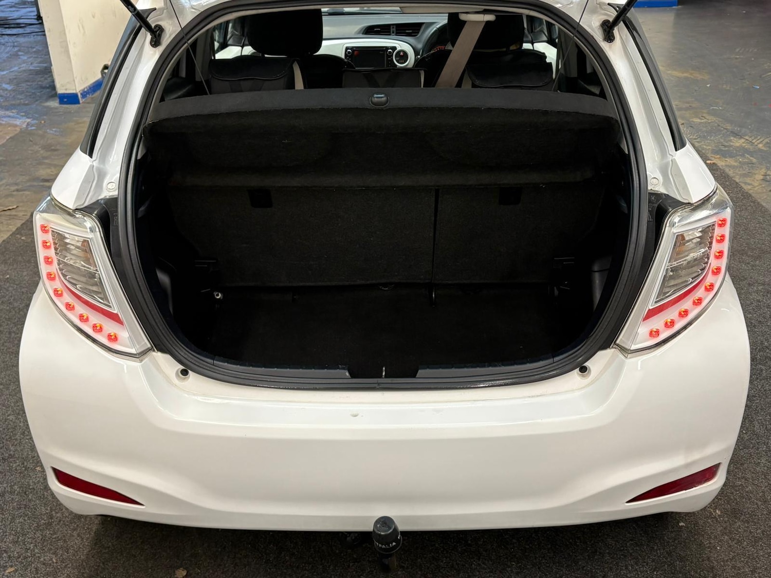 Used Toyota Yaris for sale - 77344006: Photo 21