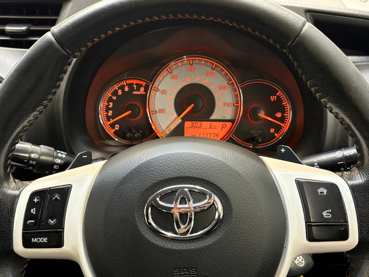Used Toyota Yaris for sale - 77344006: Photo 27