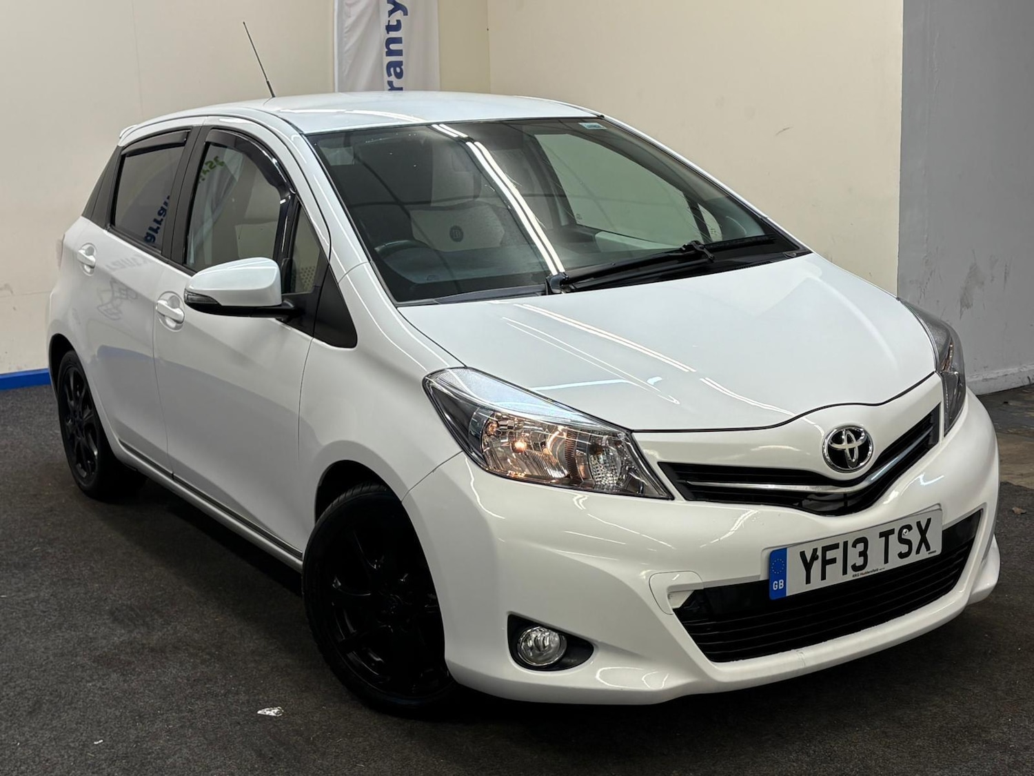 Used Toyota Yaris for sale - 77344006: Photo 6