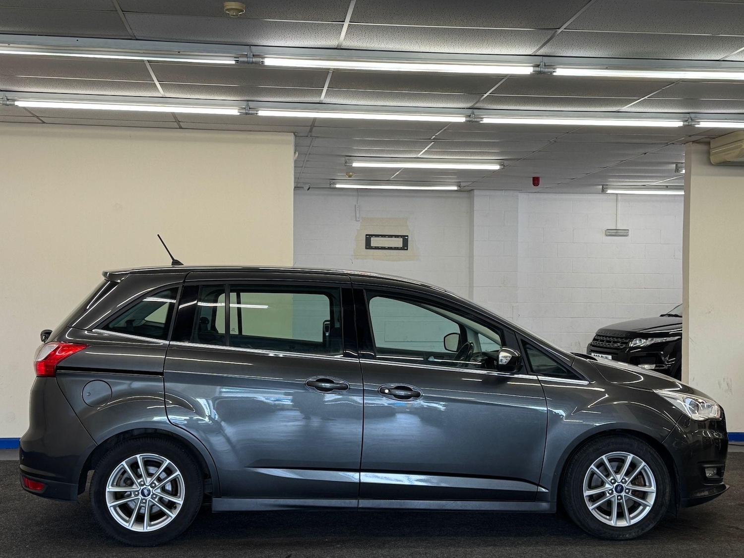 Used Ford Grand C-Max 2017 for sale - 76623246: Photo 7