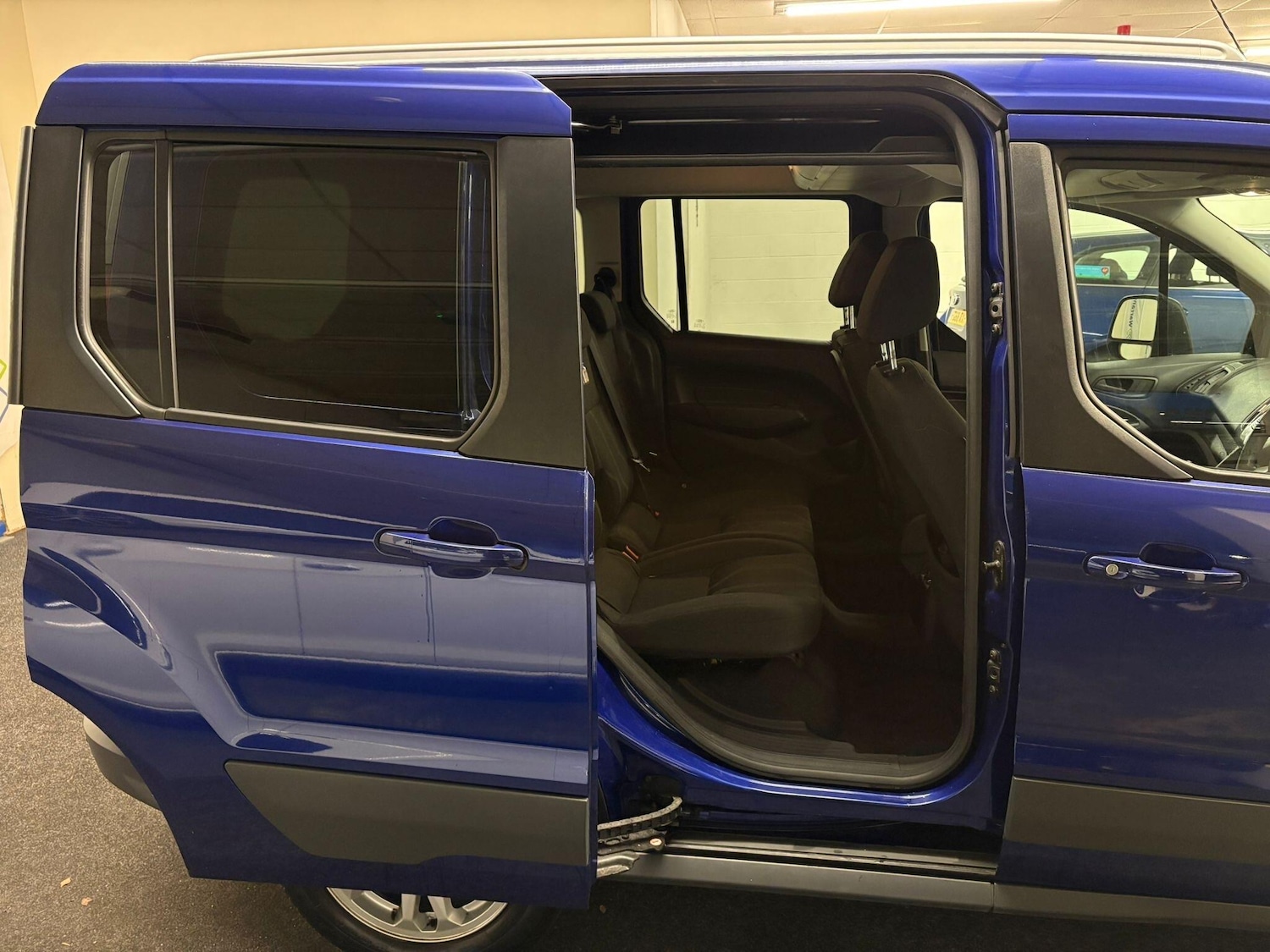 Used Ford Tourneo Connect 2014 for sale - 76422783: Photo 13