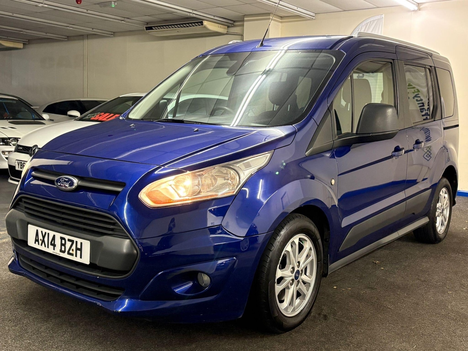 Used Ford Tourneo Connect 2014 for sale - 76422783: Photo 2