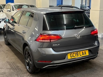 Used Volkswagen Golf 2019 for sale - 78969630: Photo