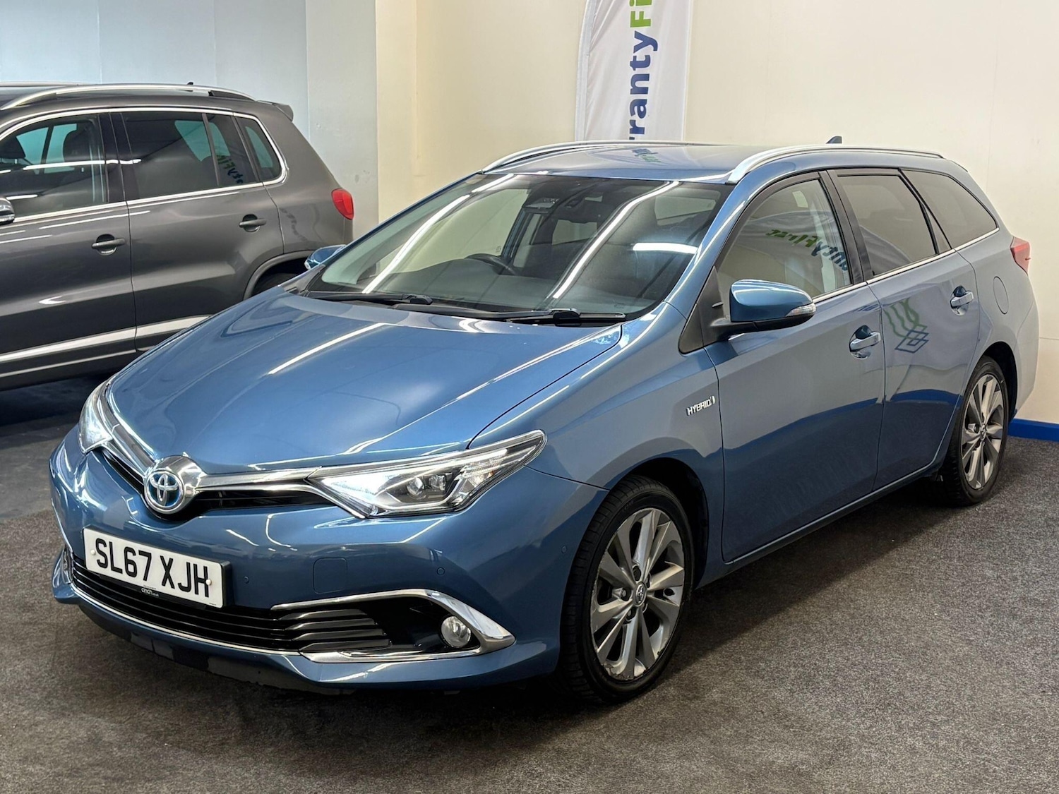 Used Toyota Auris 2017 for sale - 77738705: Photo 2