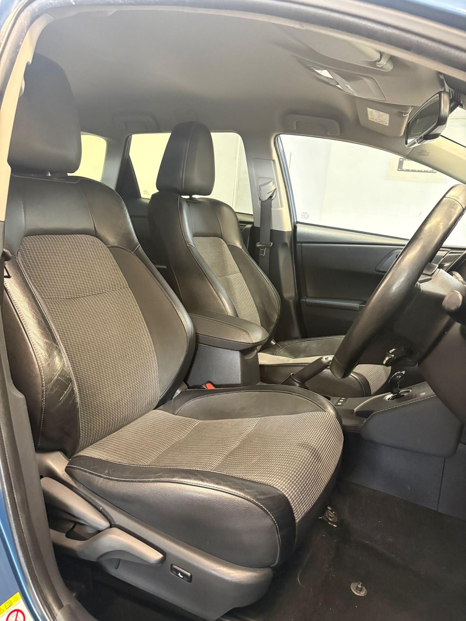 Used Toyota Auris 2017 for sale - 77738705: Photo 8