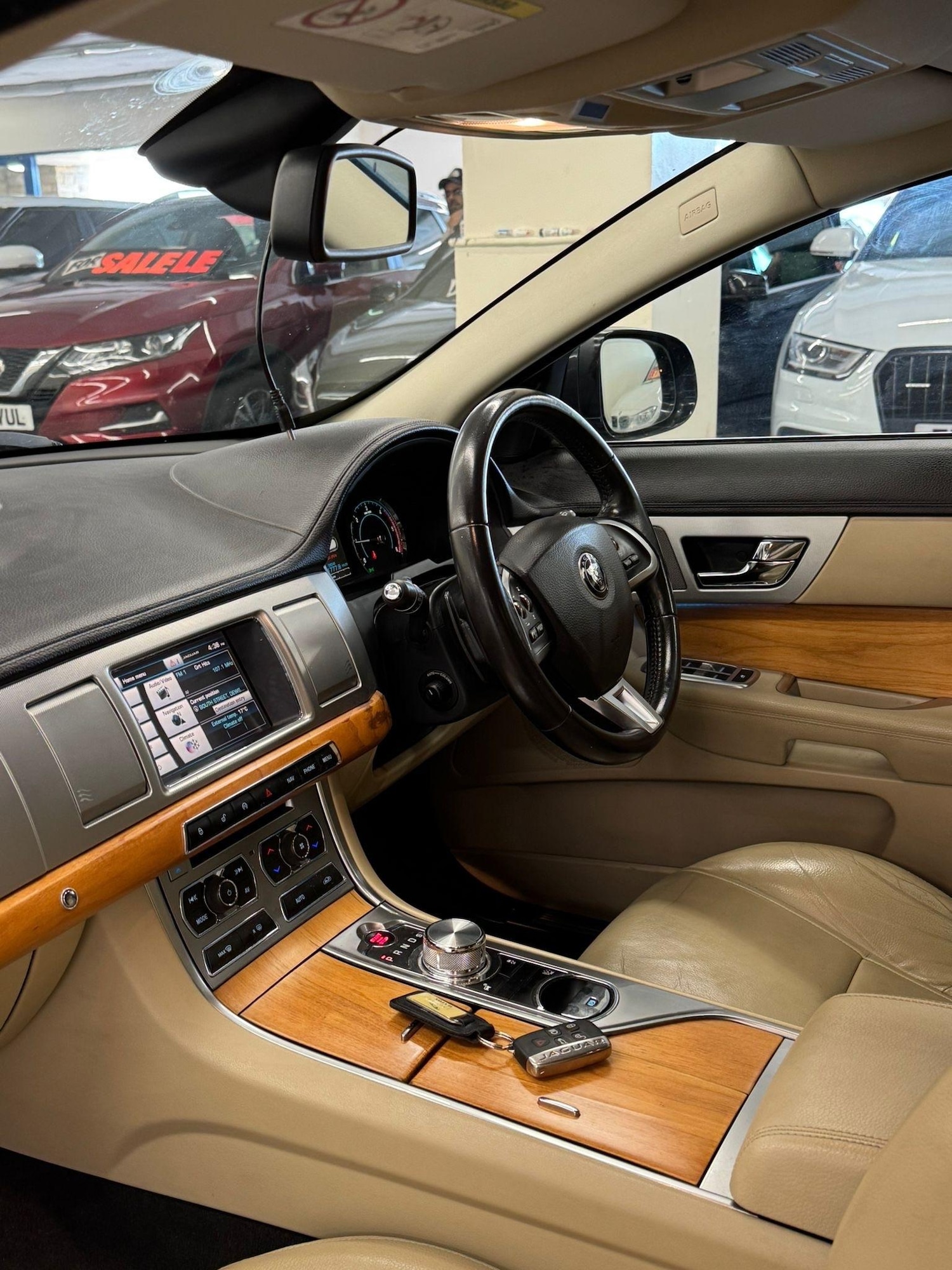 Used Jaguar XF 2014 for sale - 76623207: Photo 17