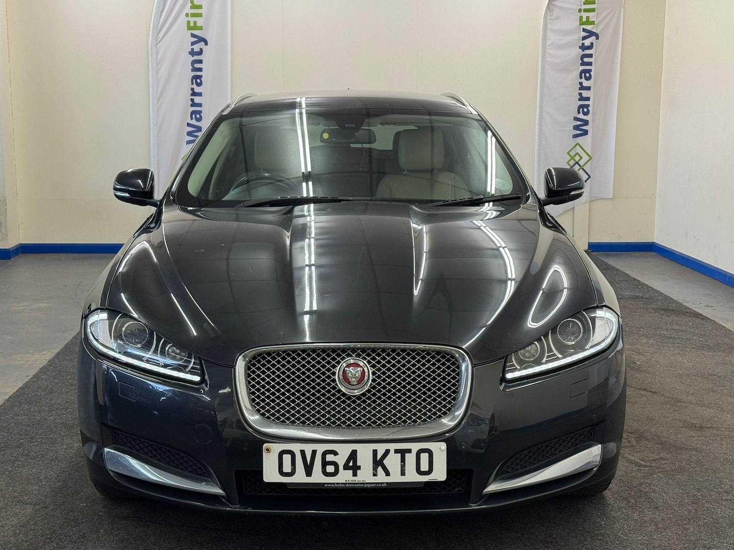 Used Jaguar XF 2014 for sale - 76623207: Photo 2