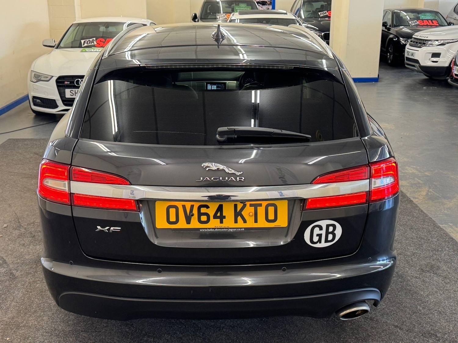 Used Jaguar XF 2014 for sale - 76623207: Photo 4