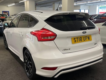 Used Ford Focus 2018 for sale - 76179597: Photo 3
