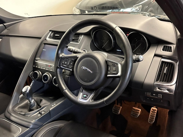 Used Jaguar E-Pace 2018 for sale - 76226547: Photo 20