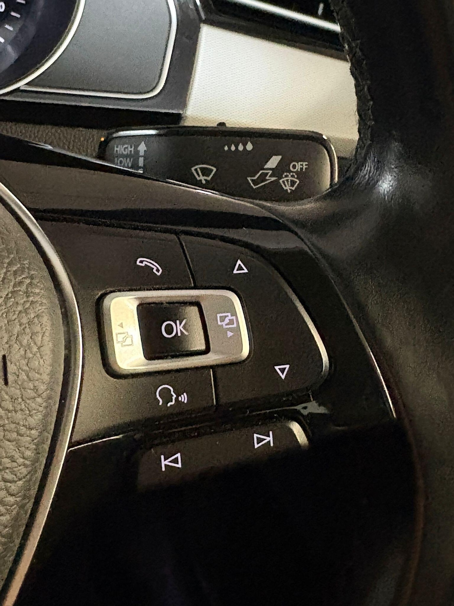 Used Volkswagen Passat 2016 for sale - 77344315: Photo 12