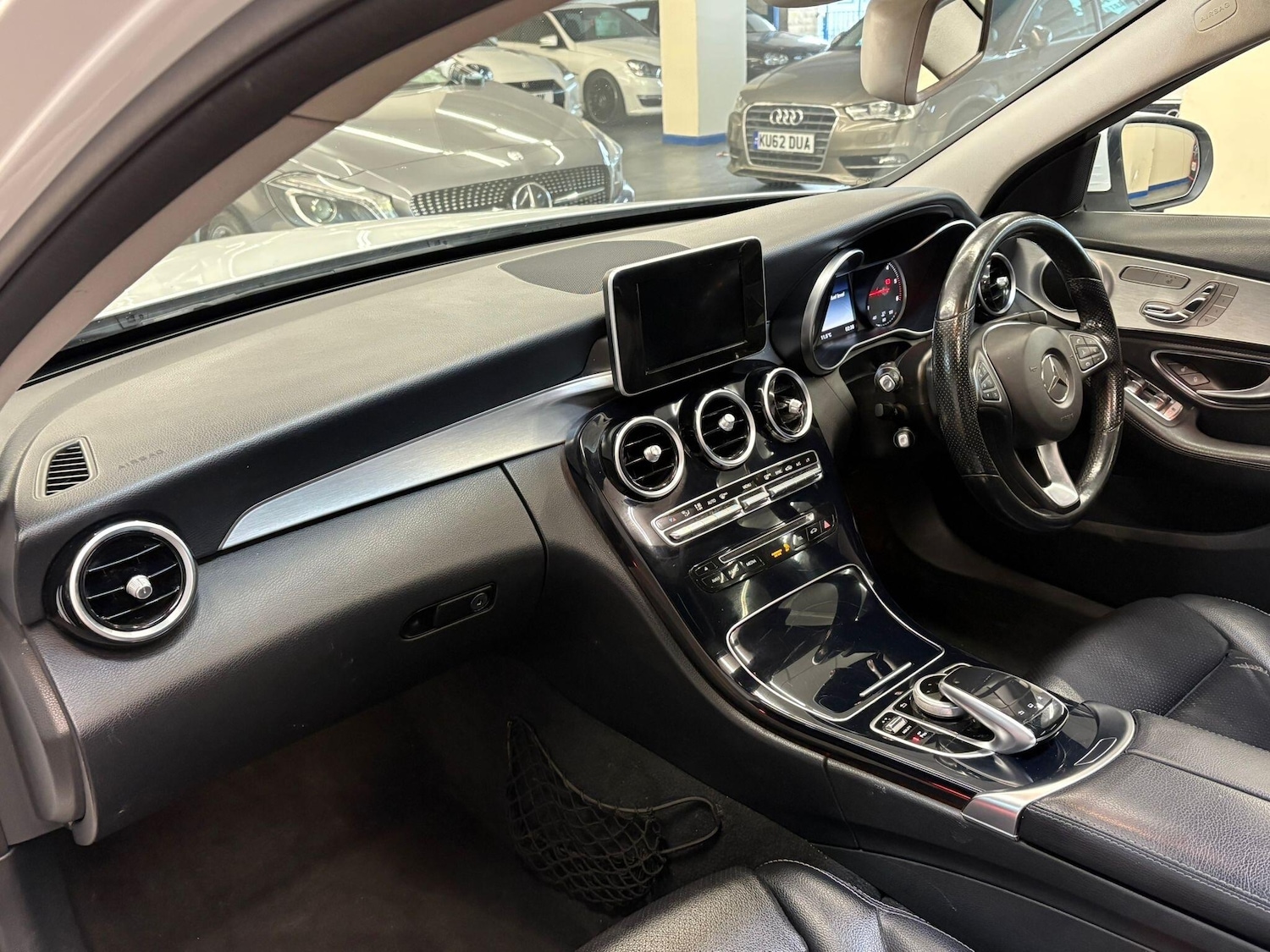 Used Mercedes-Benz C Class 2014 for sale - 78099822: Photo 16