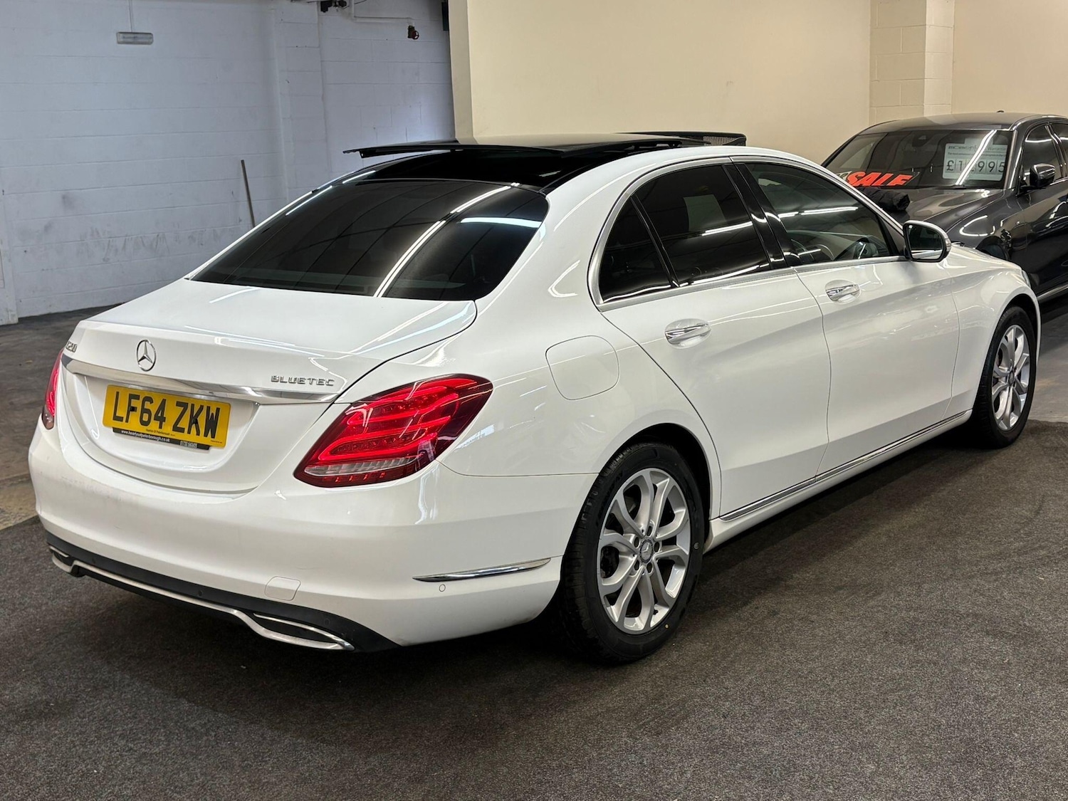 Used Mercedes-Benz C Class 2014 for sale - 78099822: Photo 9