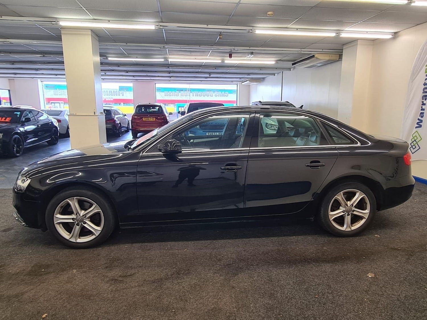 Used Audi A4 2013 for sale - 76671616: Photo 9