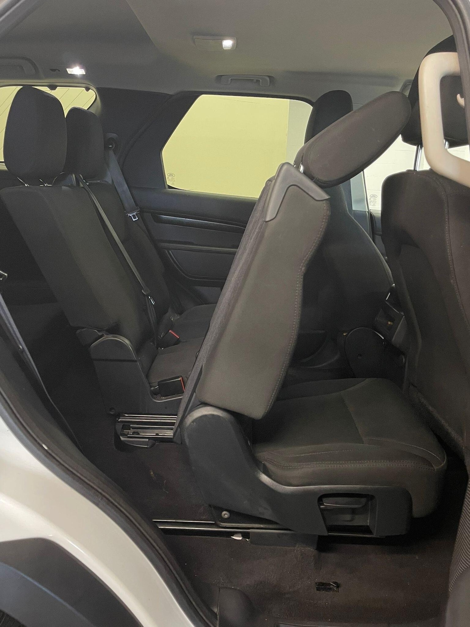 Used Land Rover Discovery 2017 for sale - 76623234: Photo 12