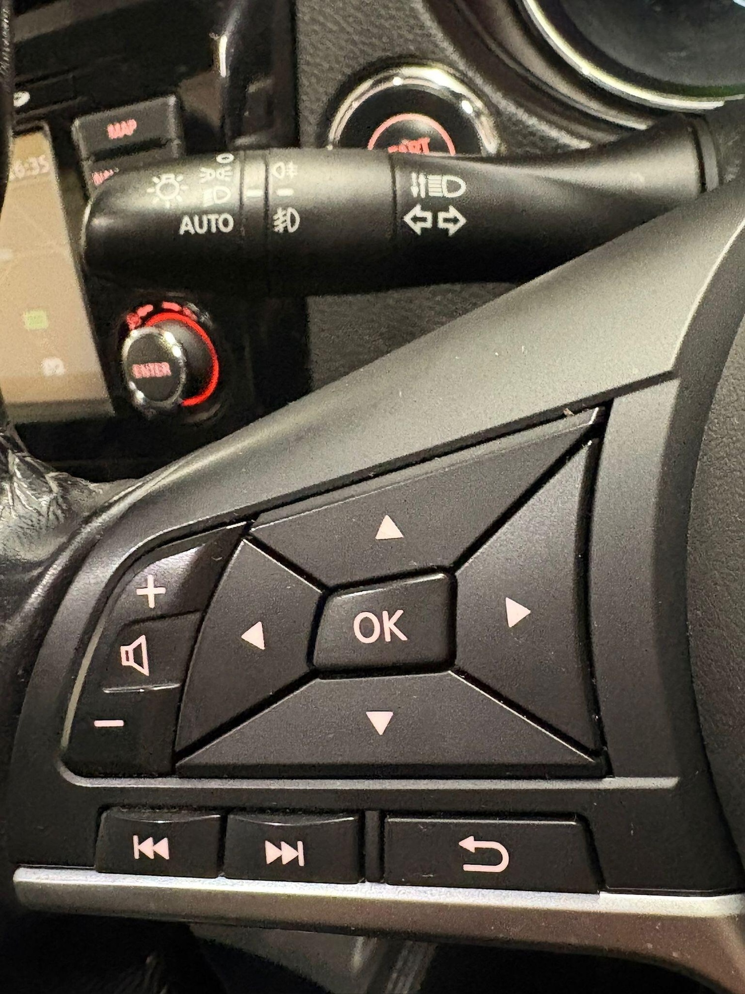 Used Nissan X-Trail 2017 for sale - 76990496: Photo 18