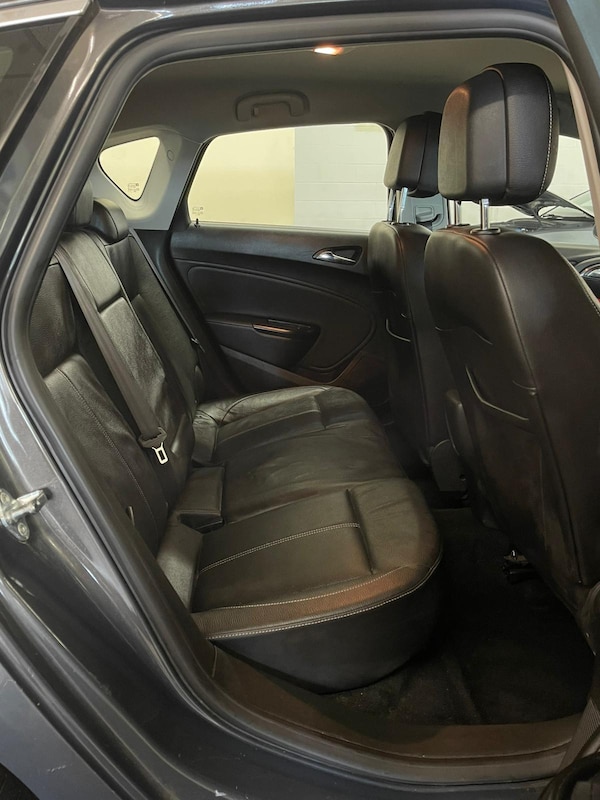 Used Vauxhall Astra 2014 for sale - 76227712: Photo 10