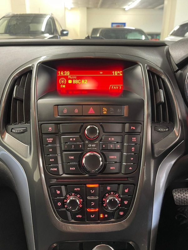 Used Vauxhall Astra 2014 for sale - 76227712: Photo 16
