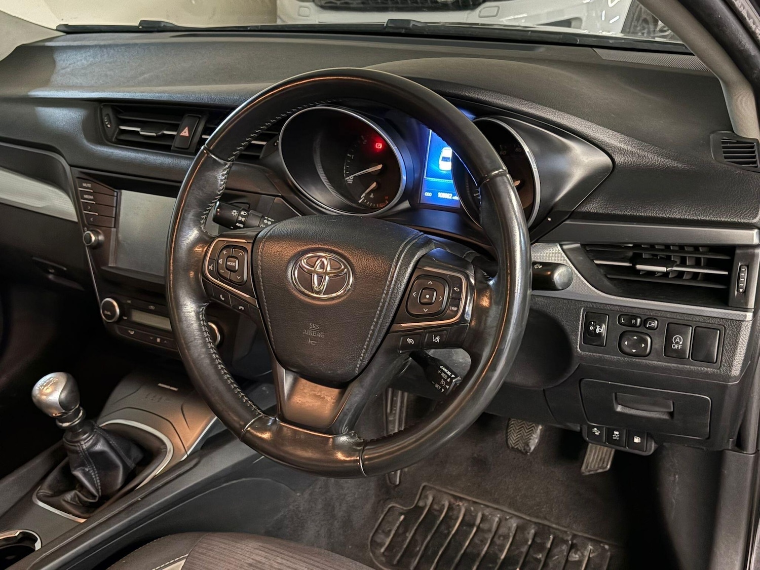 Used Toyota Avensis 2018 for sale - 77343906: Photo 18