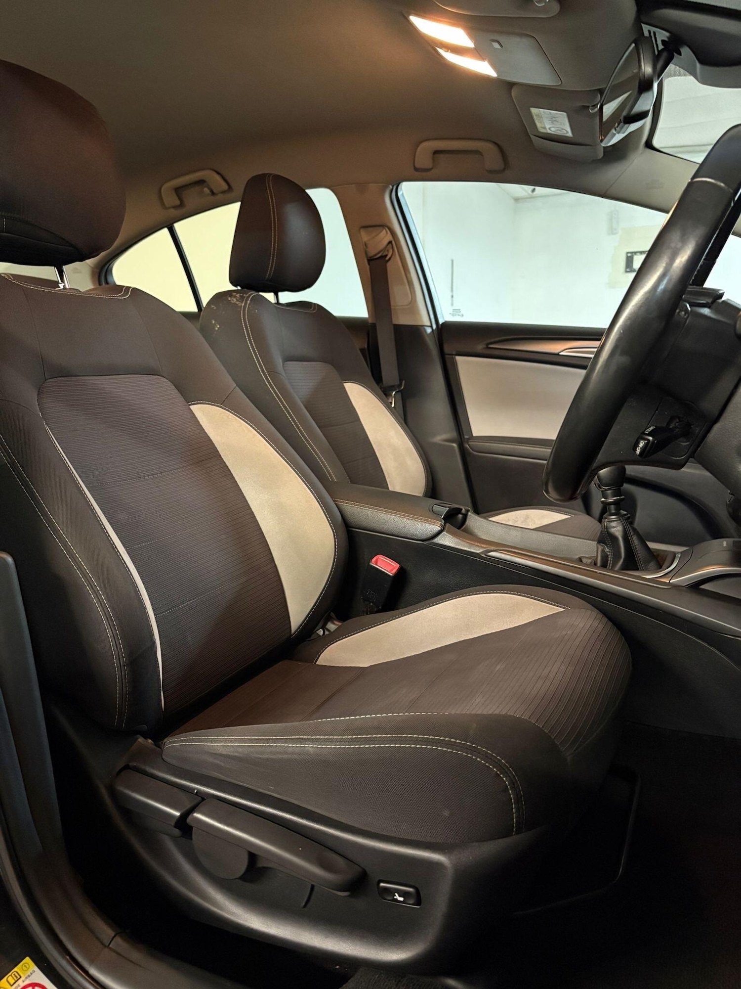 Used Toyota Avensis 2018 for sale - 77343906: Photo 20