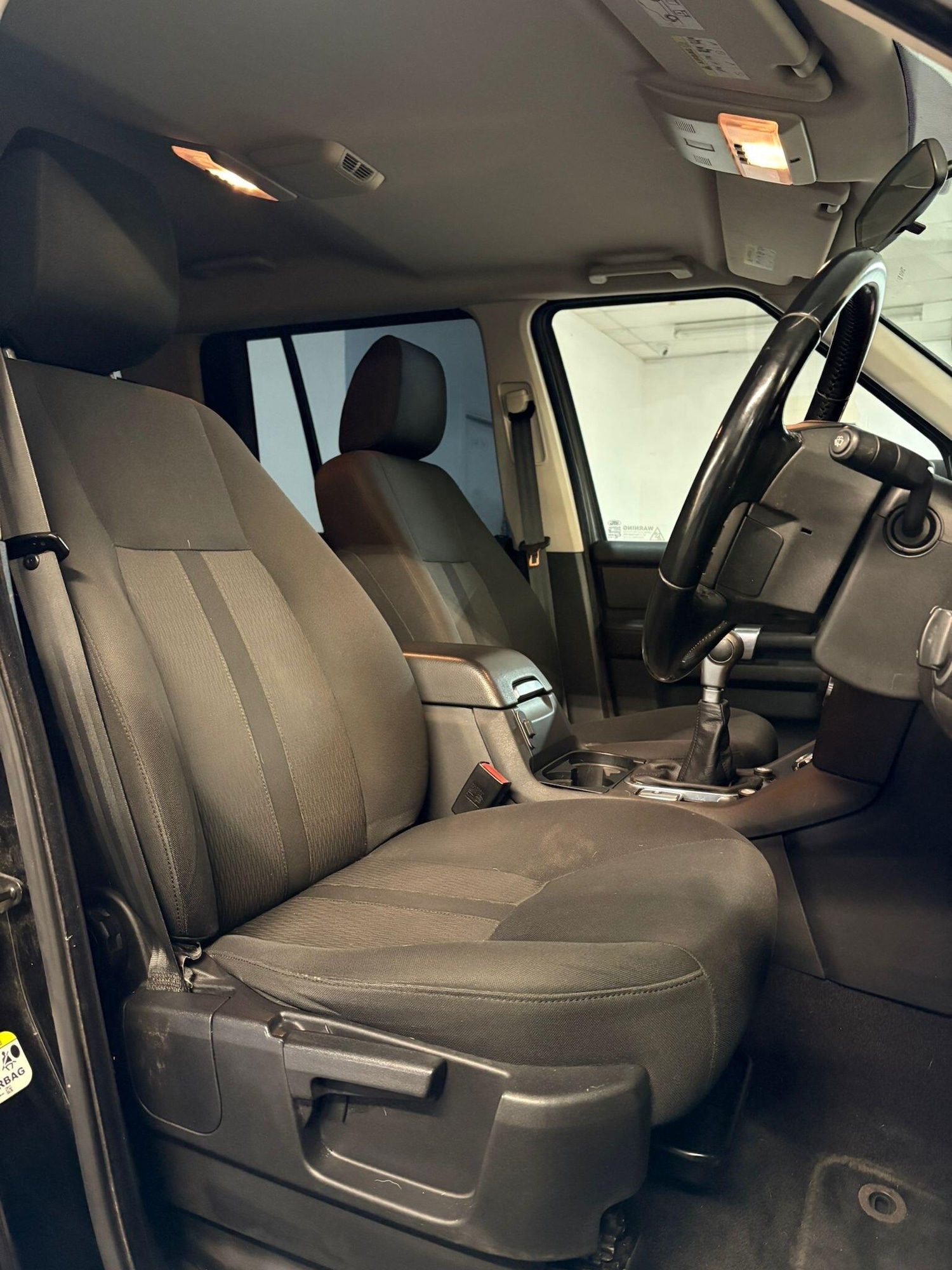 Used Land Rover Discovery 2010 for sale - 77230313: Photo 12