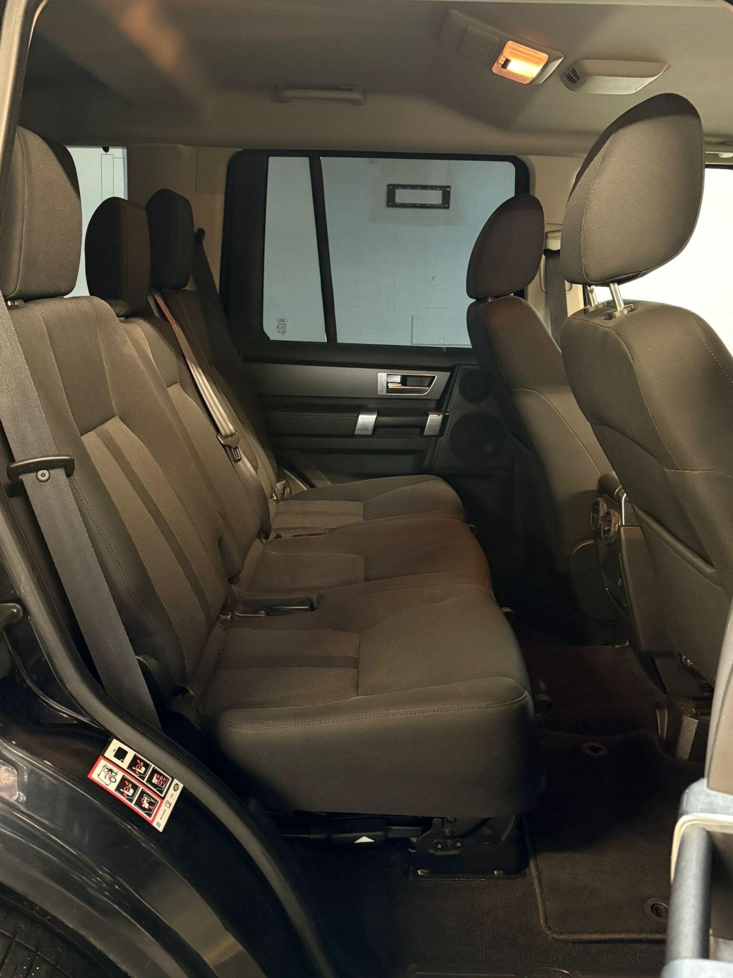 Used Land Rover Discovery 2010 for sale - 77230313: Photo 13