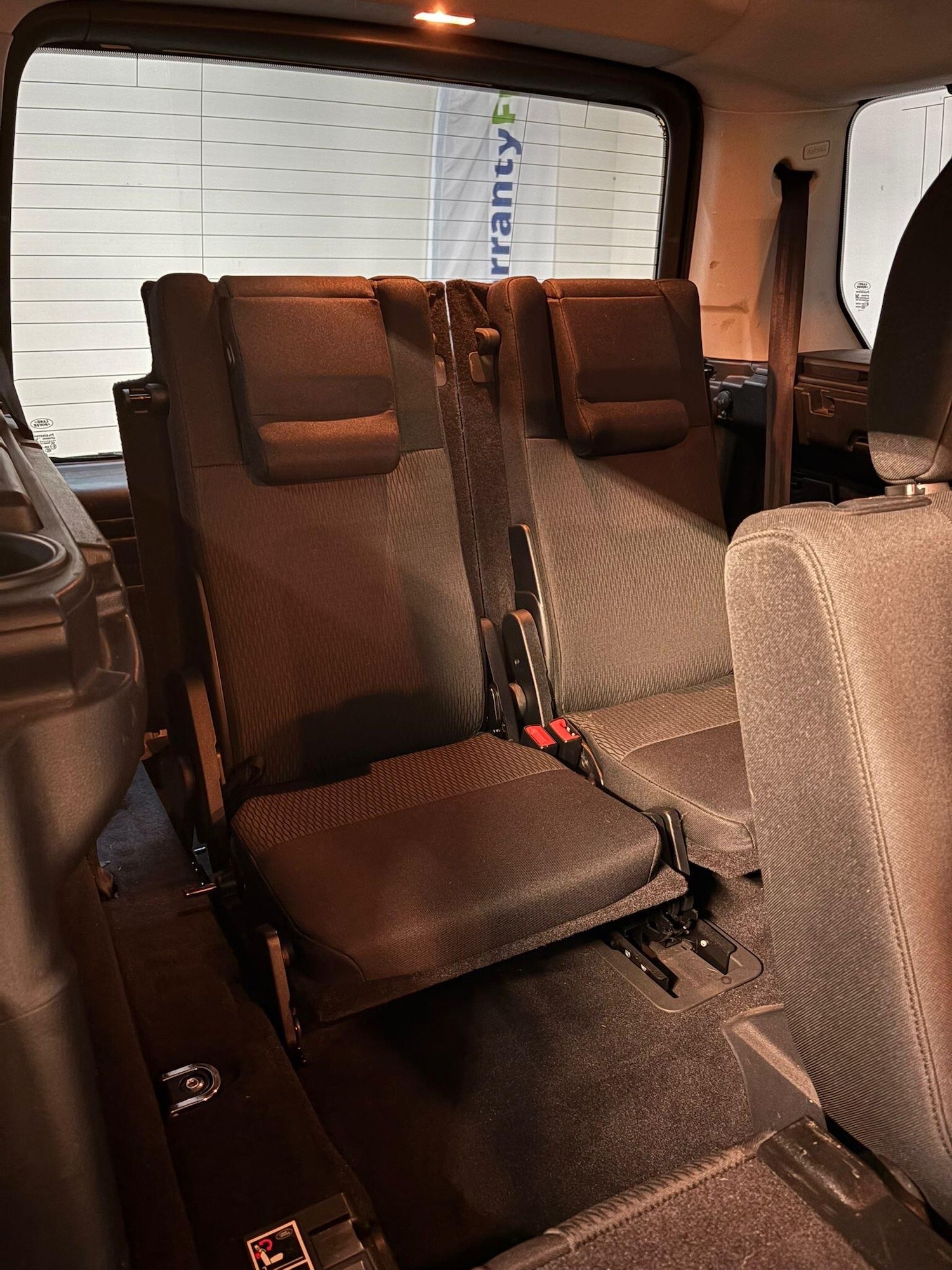 Used Land Rover Discovery 2010 for sale - 77230313: Photo 15