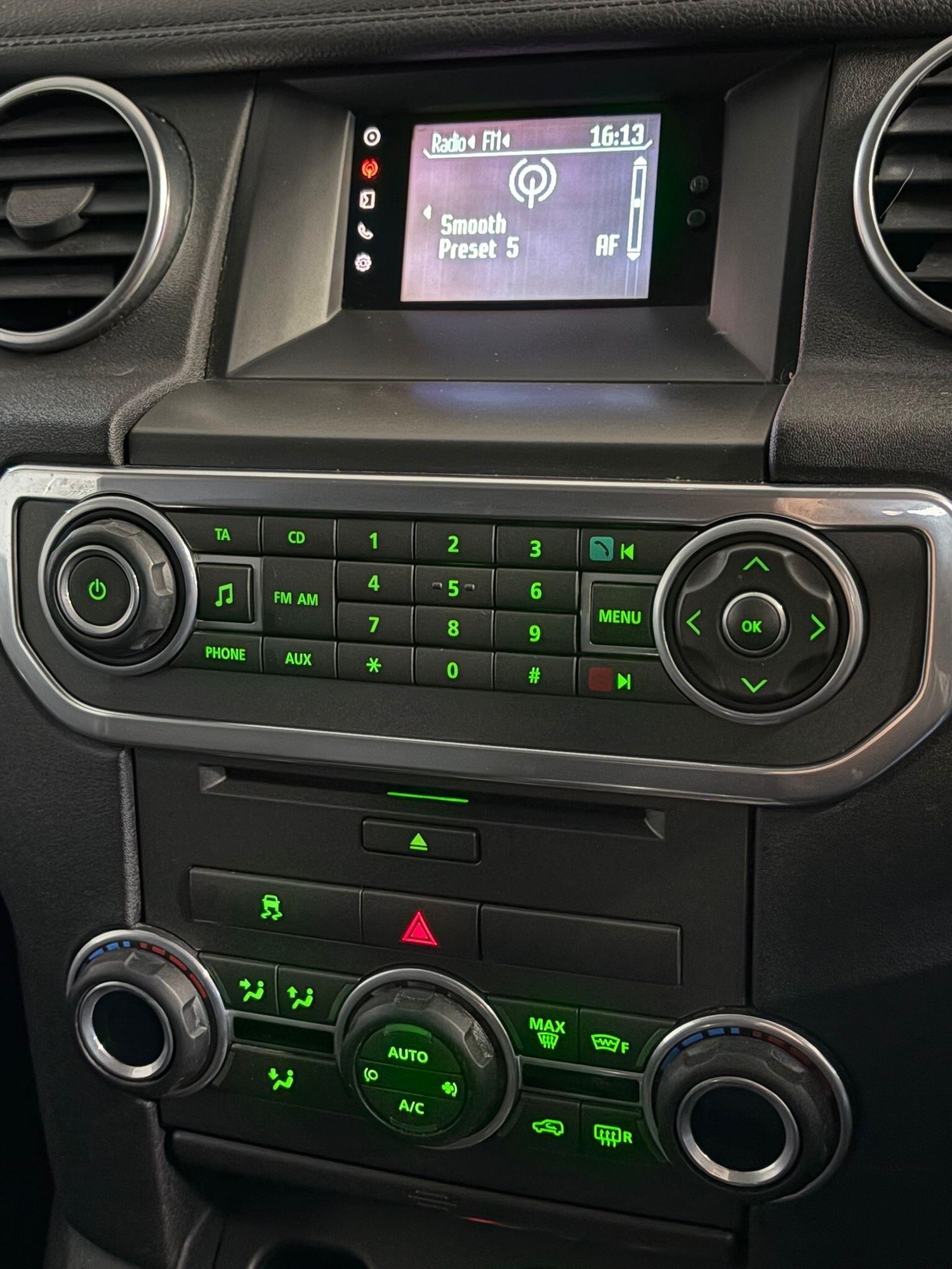 Used Land Rover Discovery 2010 for sale - 77230313: Photo 22