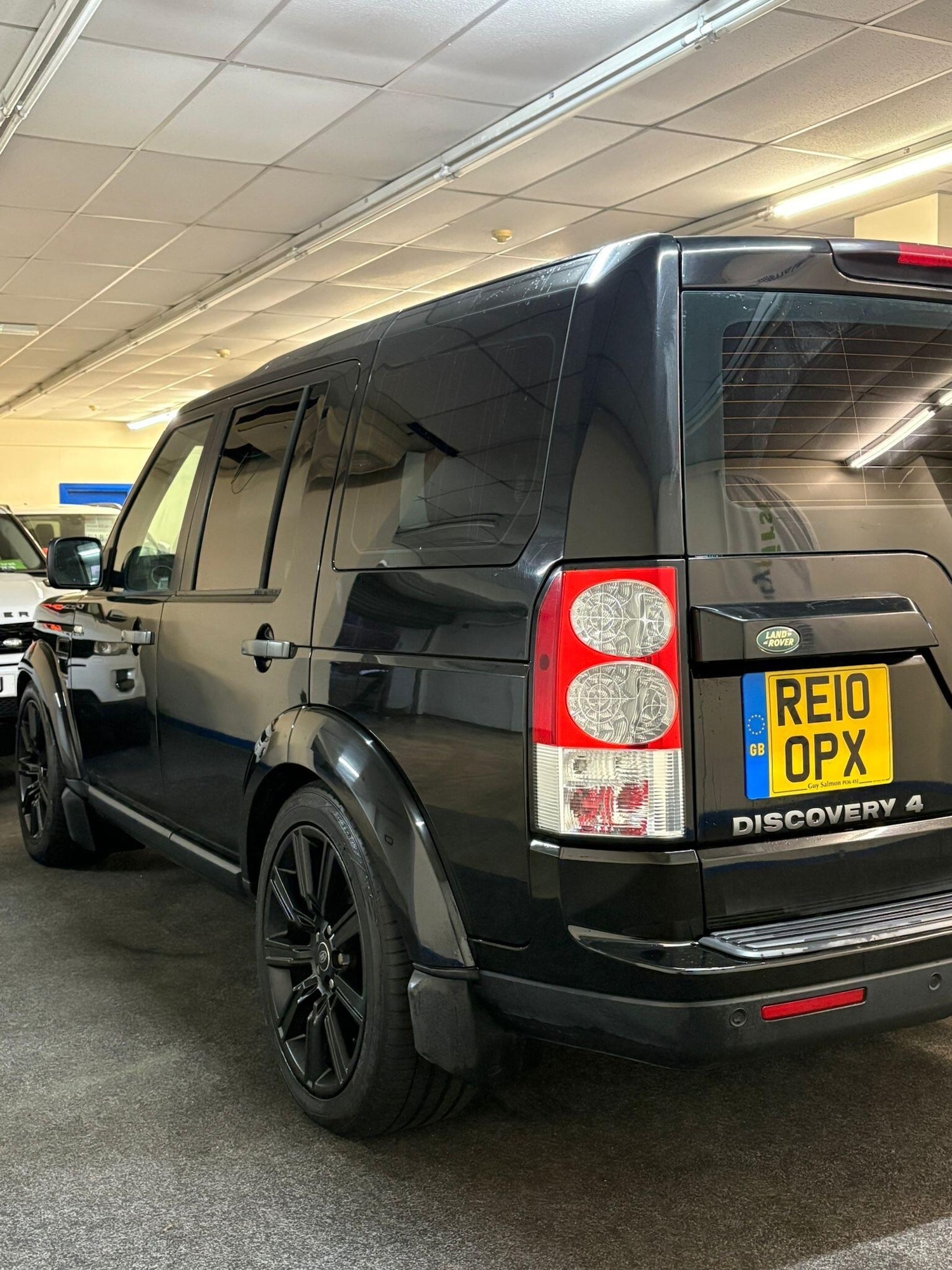 Used Land Rover Discovery 2010 for sale - 77230313: Photo 3