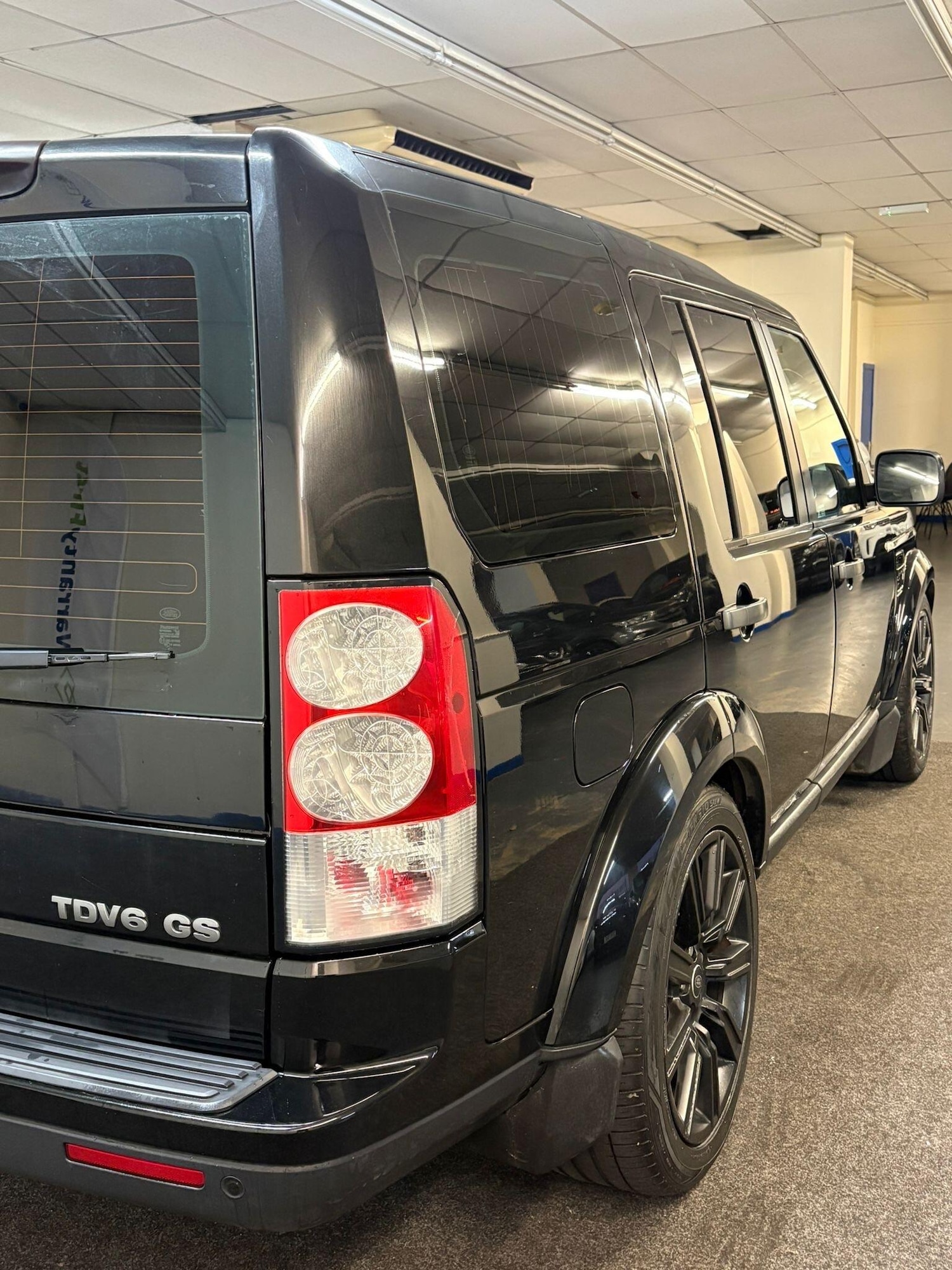 Used Land Rover Discovery 2010 for sale - 77230313: Photo 4