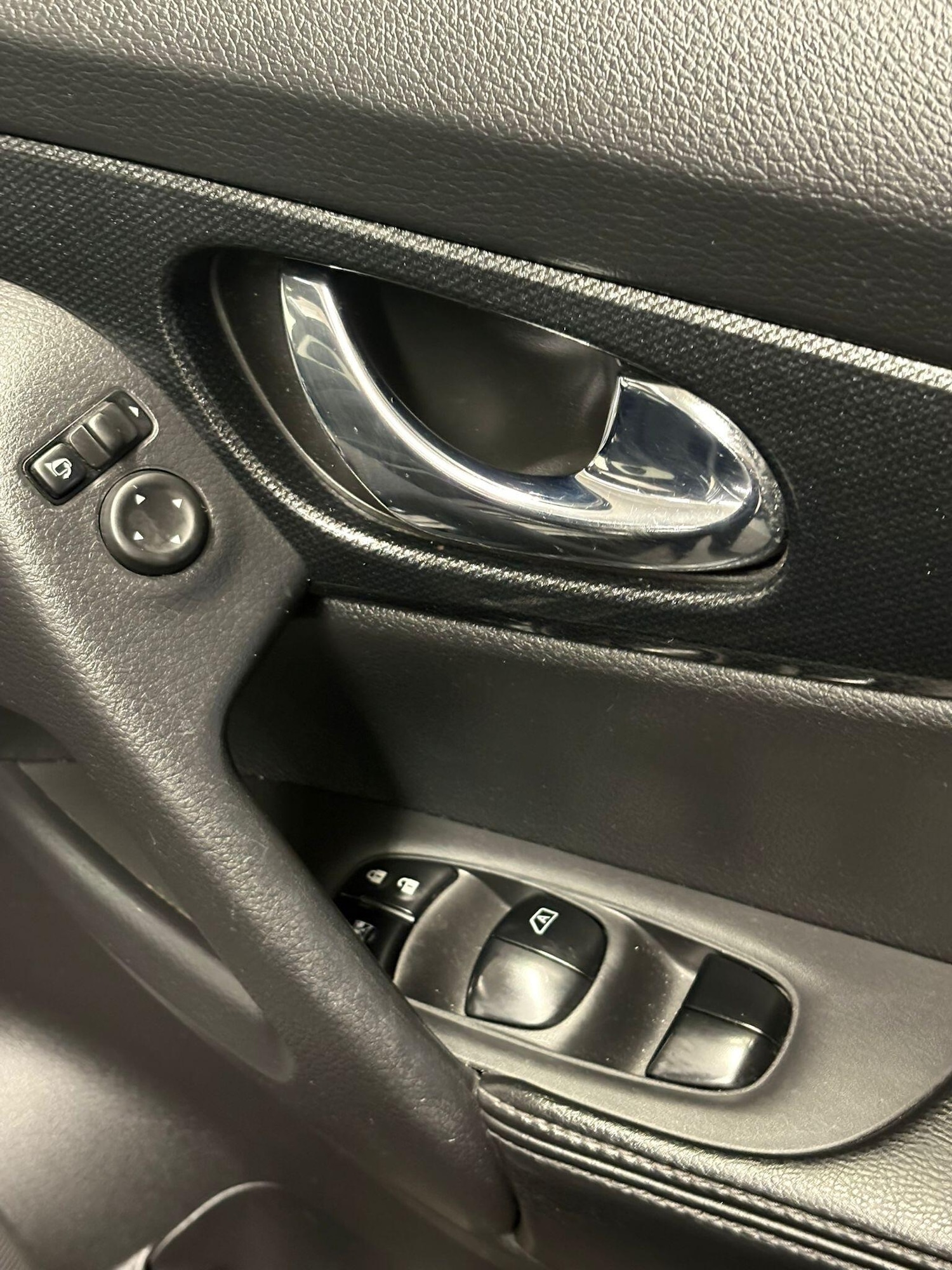 Used Nissan X-Trail 2015 for sale - 76898310: Photo 16