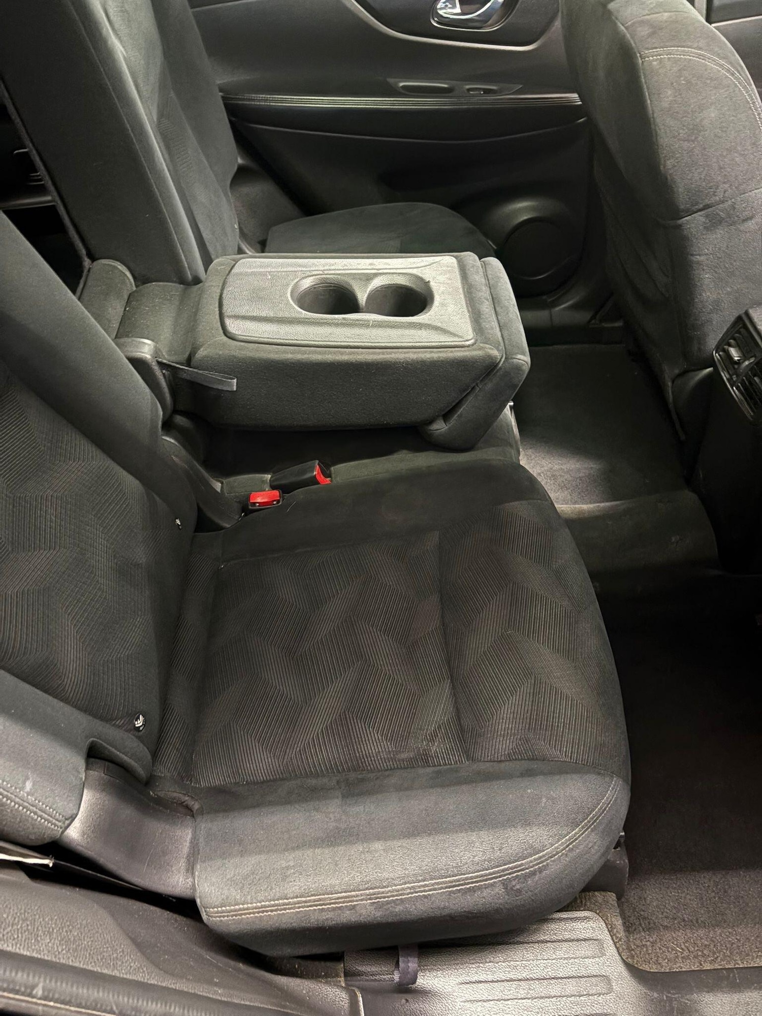 Used Nissan X-Trail 2015 for sale - 76898310: Photo 9