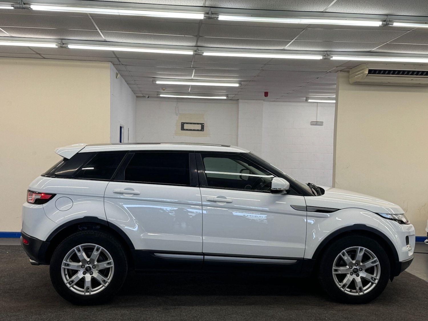 Used Land Rover Range Rover Evoque 2013 for sale - 76623240: Photo 7
