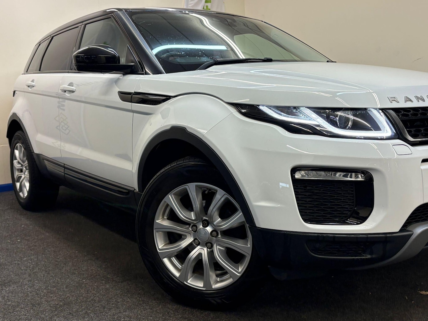 Used Land Rover Range Rover Evoque for sale - 77784523: Photo 6
