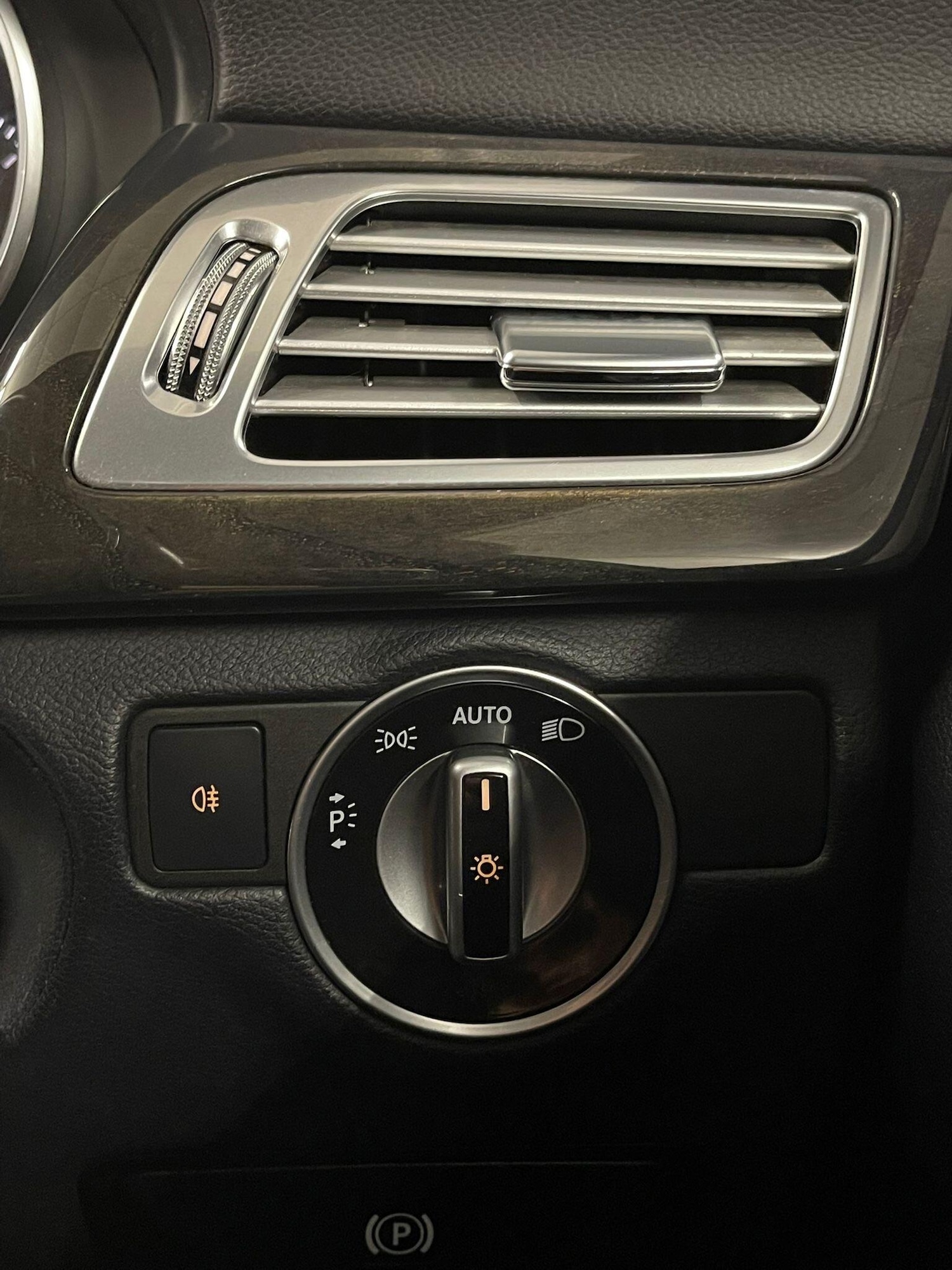 Used Mercedes-Benz CLS 2013 for sale - 76936131: Photo 11