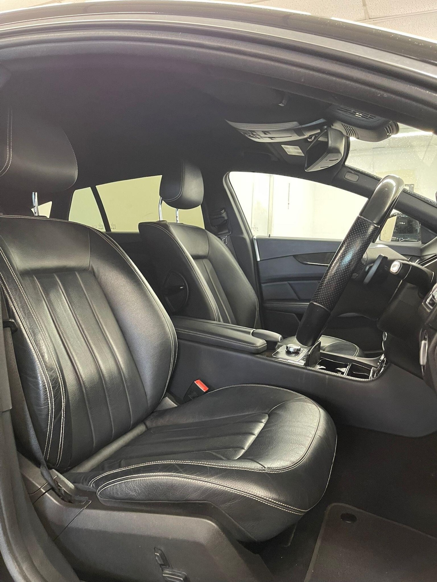 Used Mercedes-Benz CLS 2013 for sale - 76936131: Photo 7