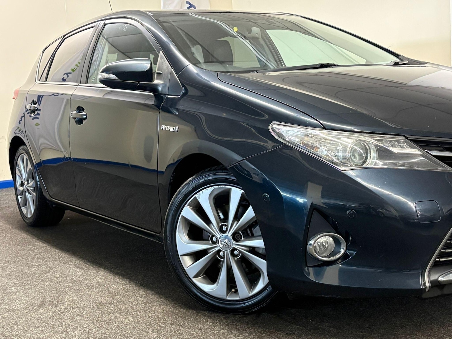 Used Toyota Auris 2013 for sale - 76360923: Photo 5