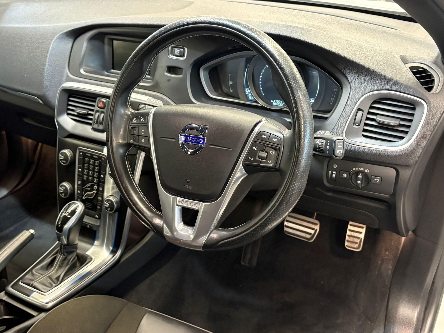 Used Volvo V40 for sale - 77671924: Photo 22