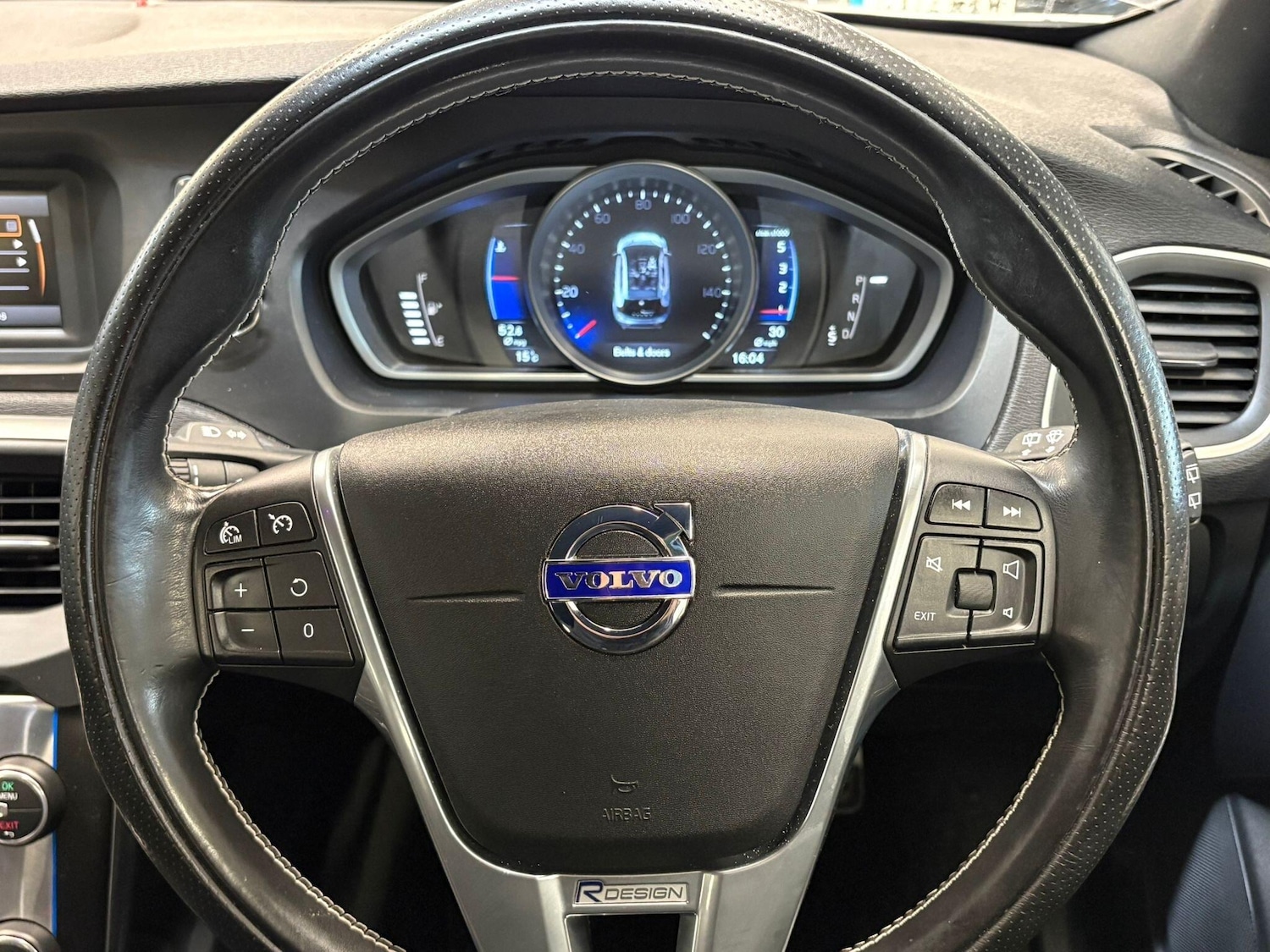 Used Volvo V40 for sale - 77671924: Photo 23