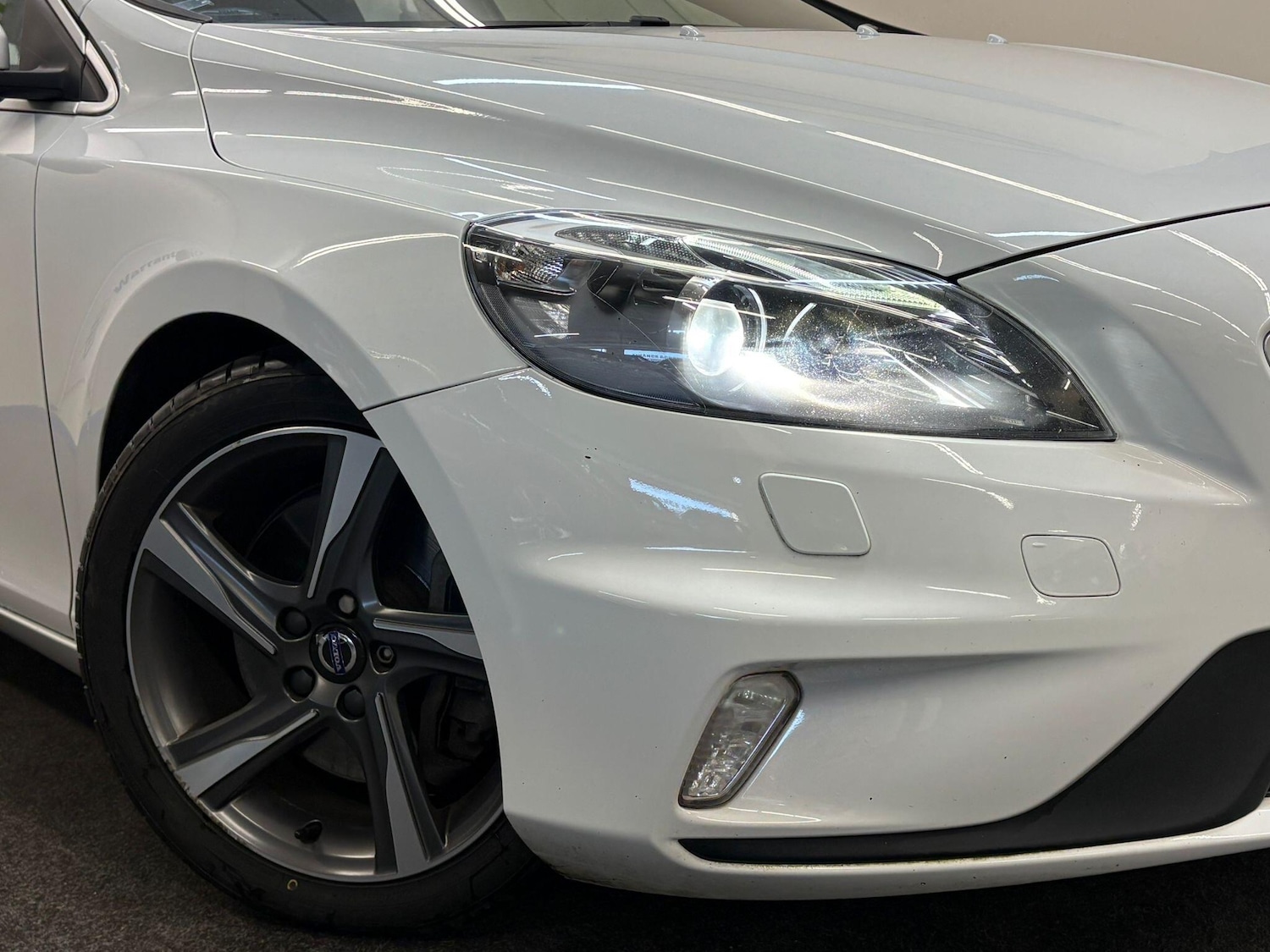 Used Volvo V40 for sale - 77671924: Photo 24