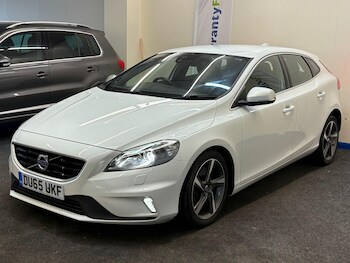 Used Volvo V40 2015 for sale - 77671924: Photo