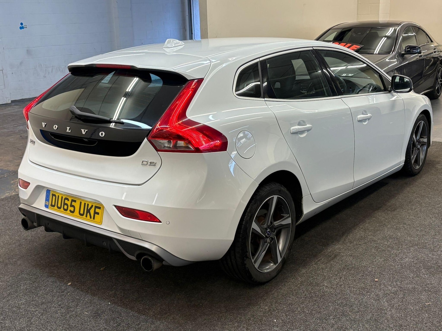 Used Volvo V40 for sale - 77671924: Photo 7
