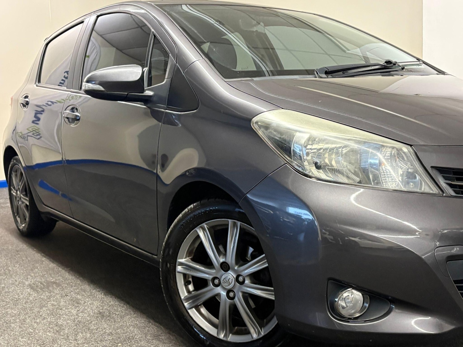 Used Toyota Yaris 2012 for sale - 76936254: Photo 5