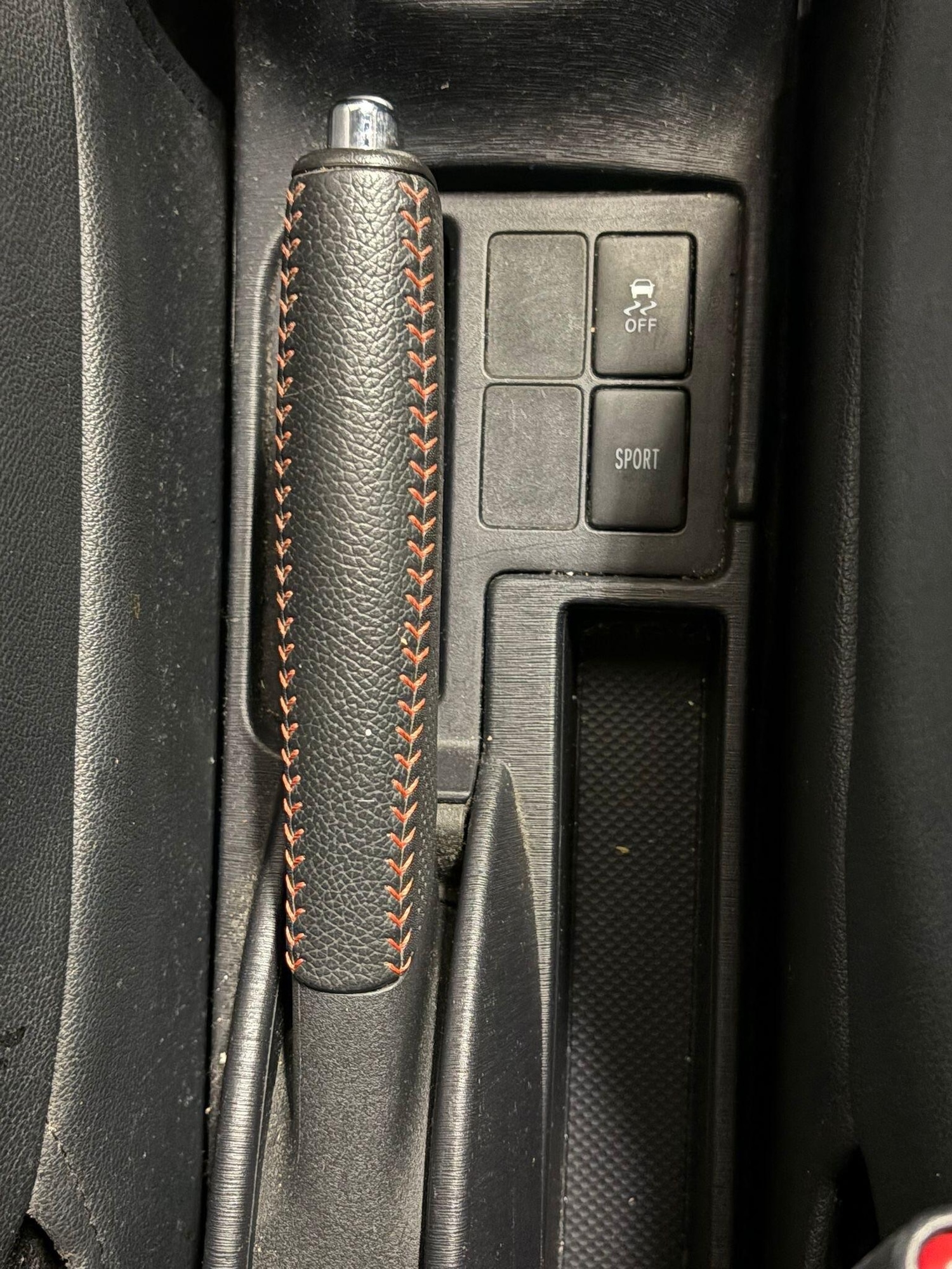 Used Toyota Yaris 2012 for sale - 76936254: Photo 7