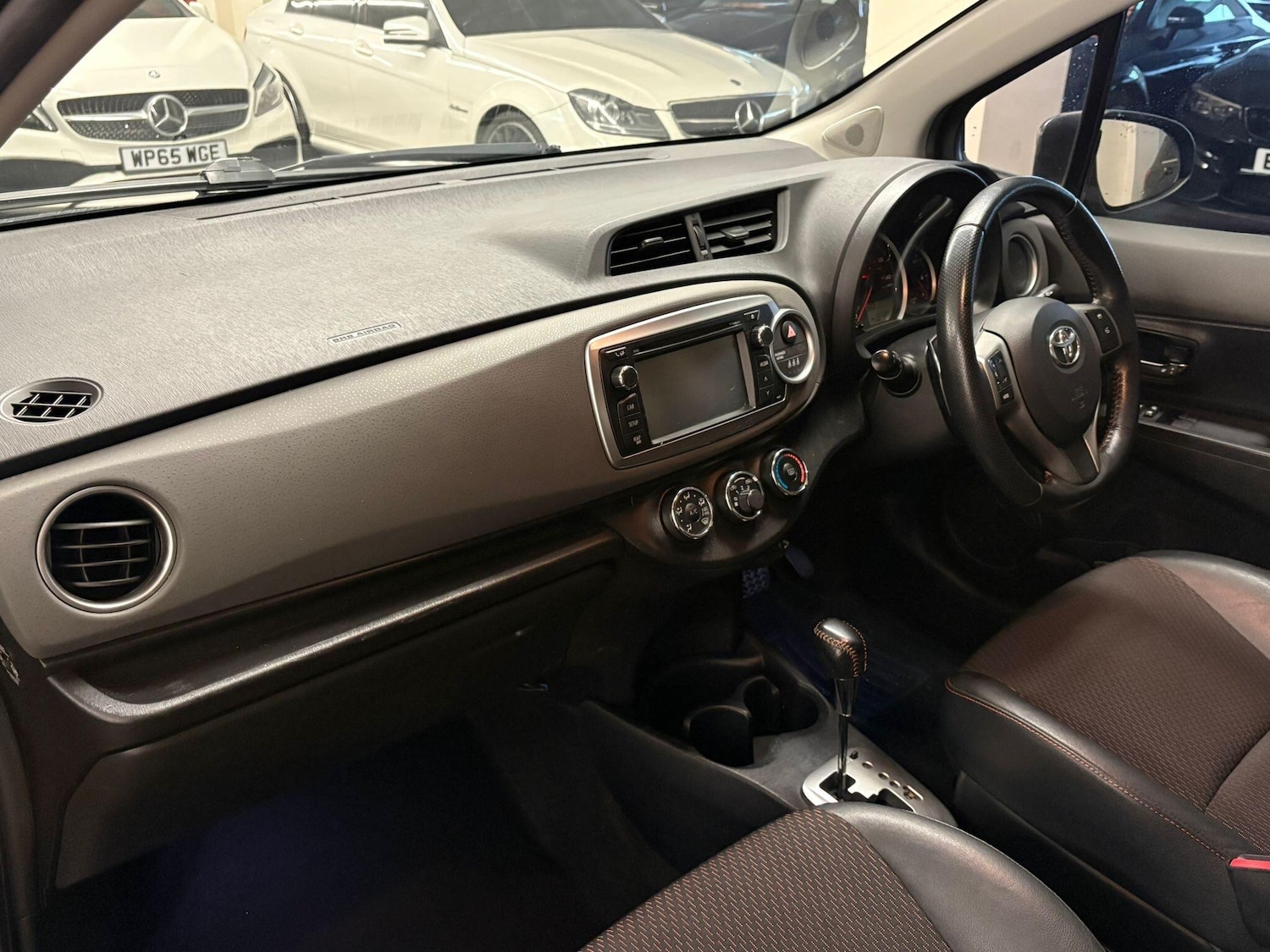 Used Toyota Yaris 2012 for sale - 76936254: Photo 8